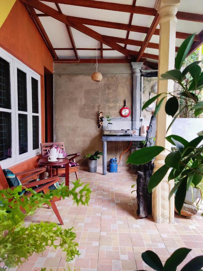 Bed and Breakfast Mandara Rest Hikkaduwa Exterior foto